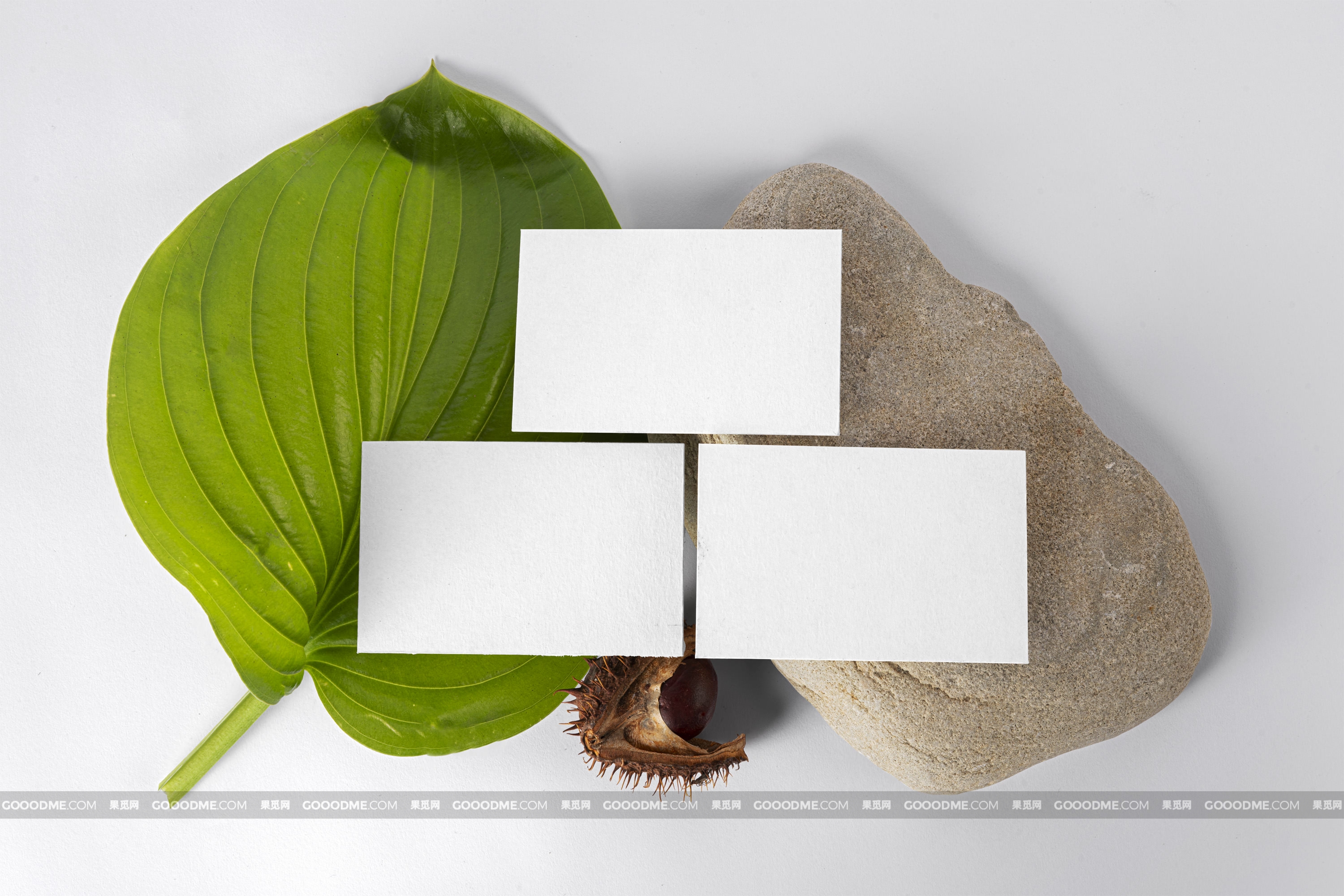 368 可商用微场景名片卡片企业品牌VI样机PS素材 Three Business Cards Mockups